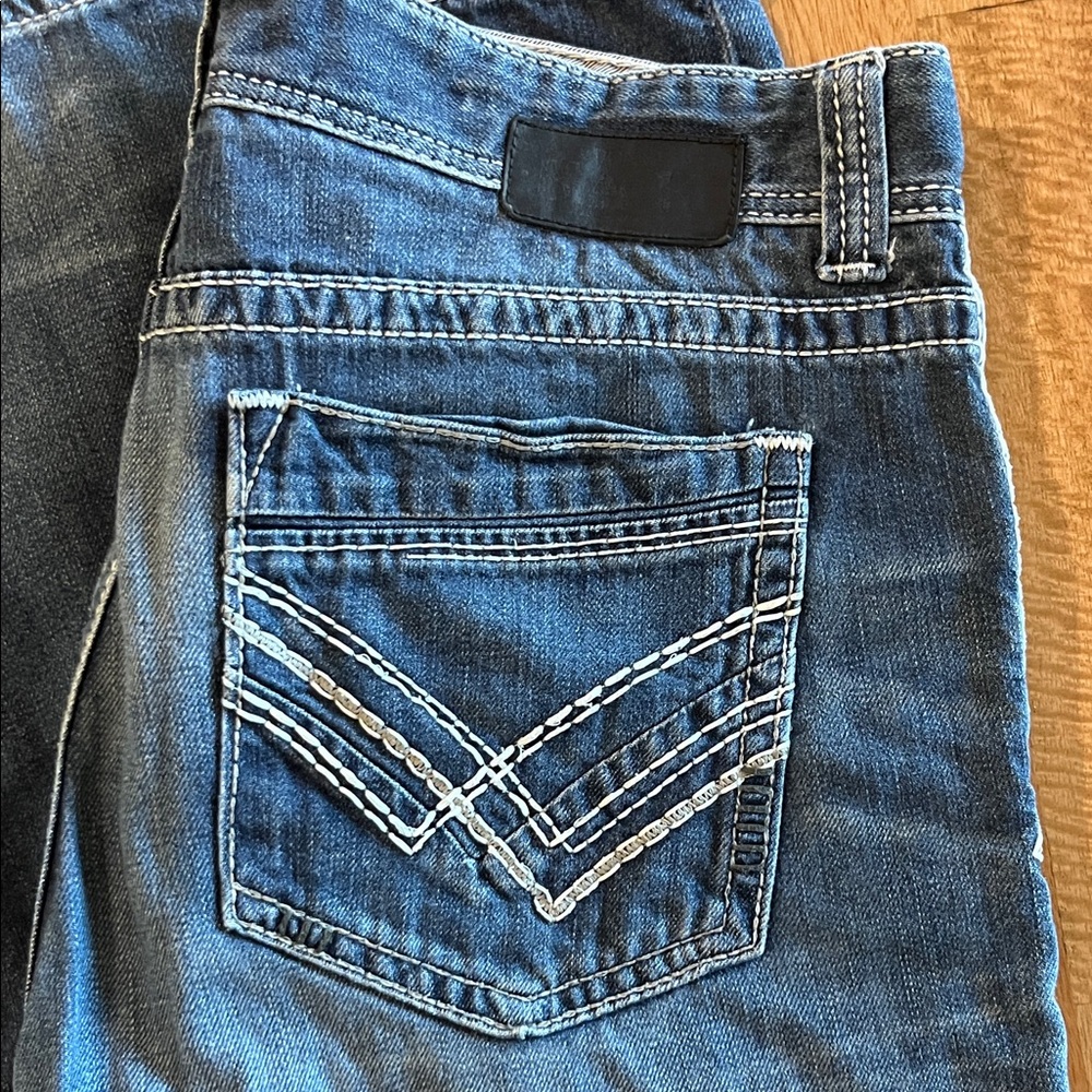 Buckle Men's Relaxed Jeans in Washed Blue - Picture 5 of 8